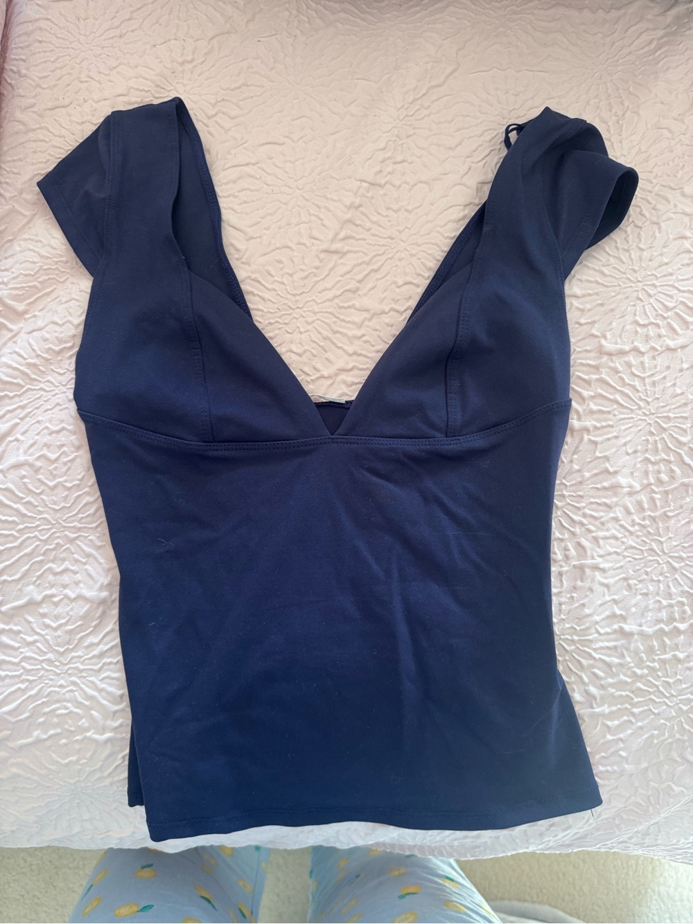 Free People Navy V-Neck Womenโs Top